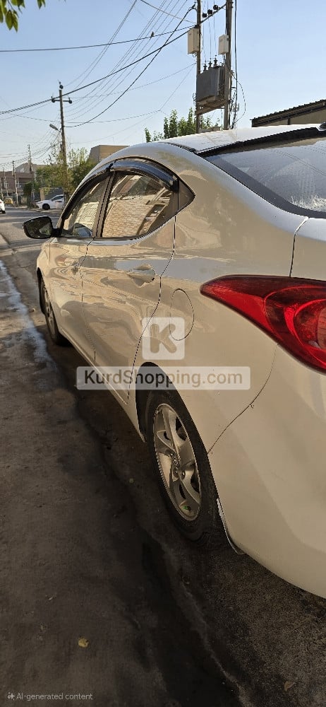 Hyundai Elantra 2012