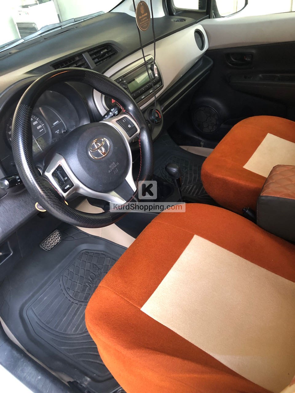 Toyota Yaris 2012