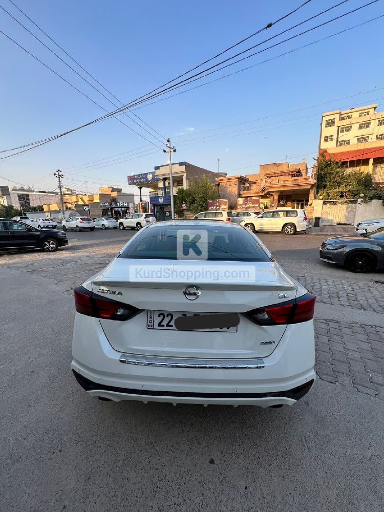 Nissan Altima 2021
