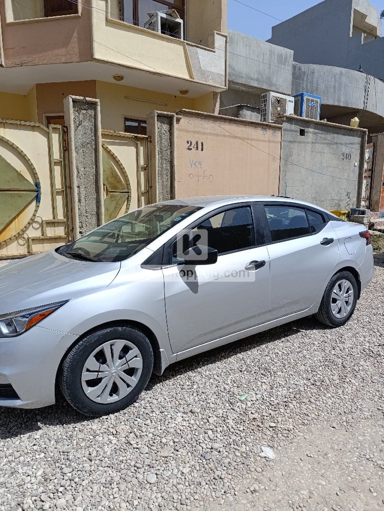 Nissan Versa 2020