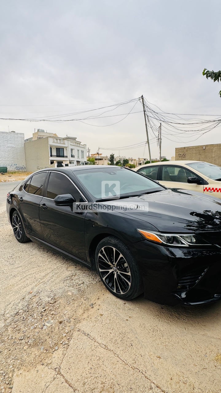Toyota Camry 2019
