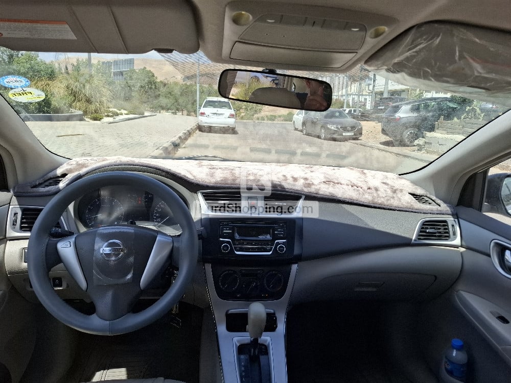 Nissan Sentra 2018