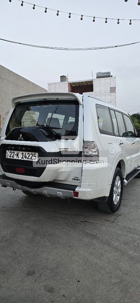 Mitsubishi Pajero 2016