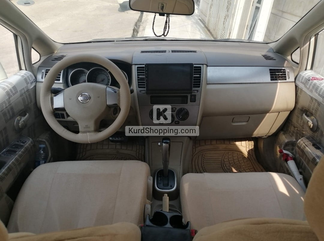 Nissan Tiida 2008