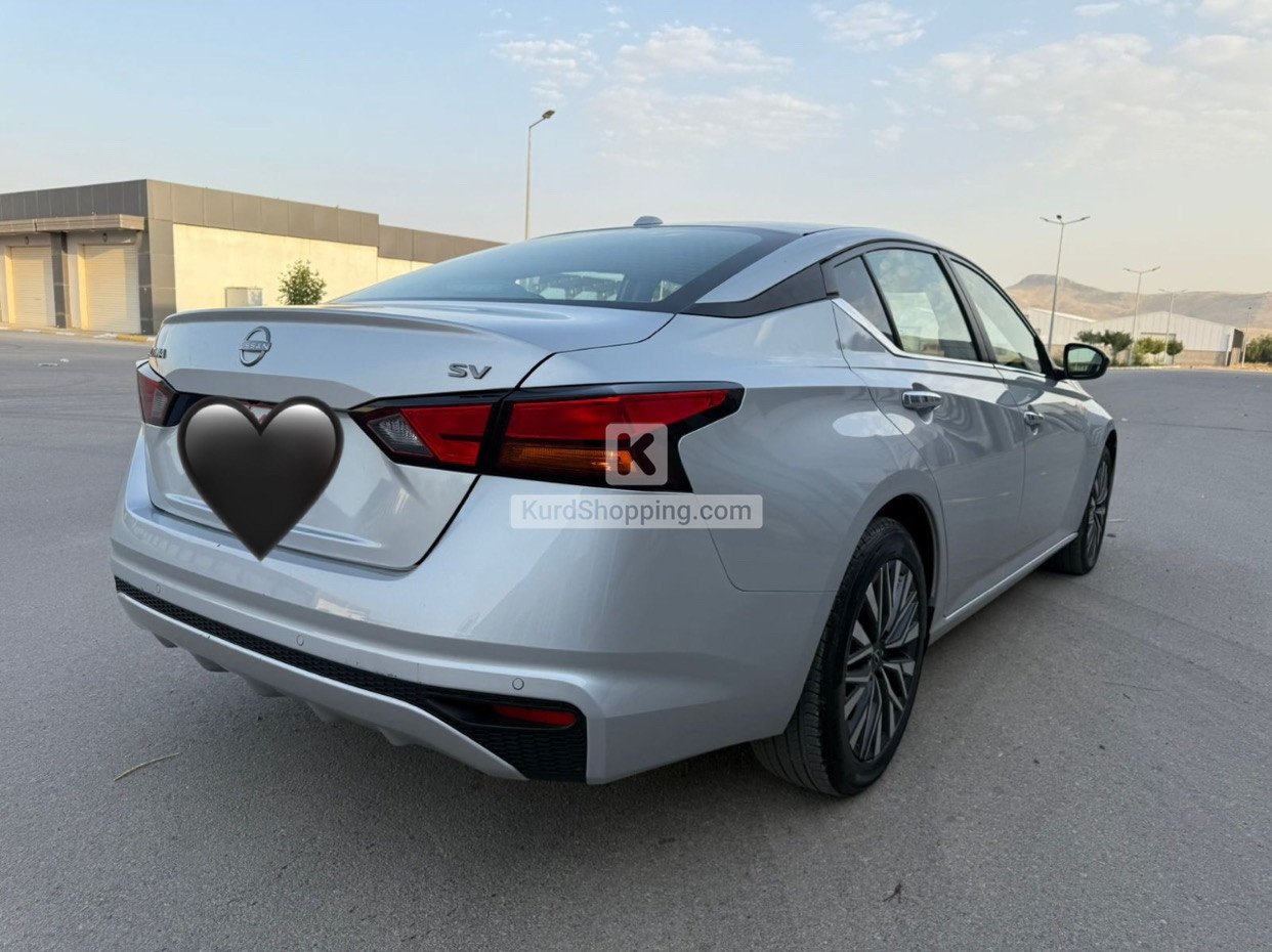 Nissan Altima 2024