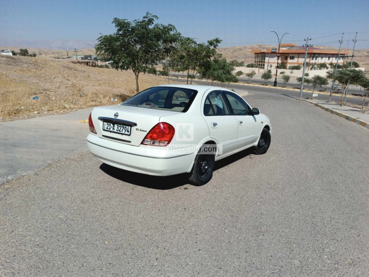 Nissan Sunny 2008