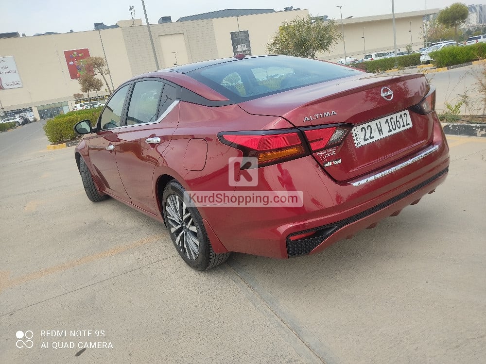 Nissan Altima 2023