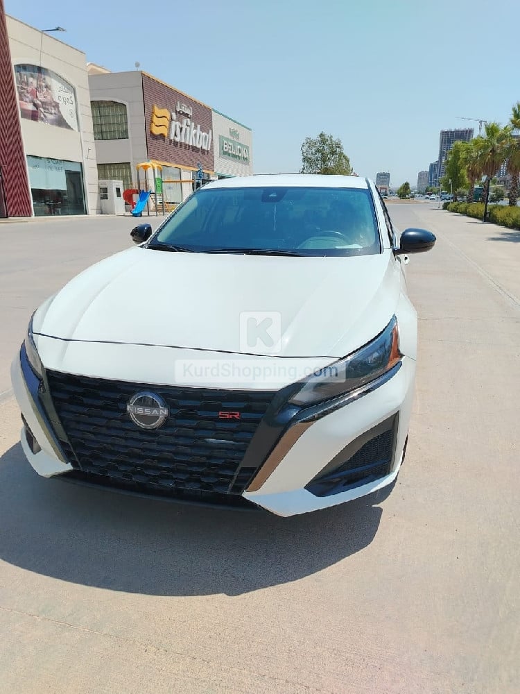 Nissan Altima 2023