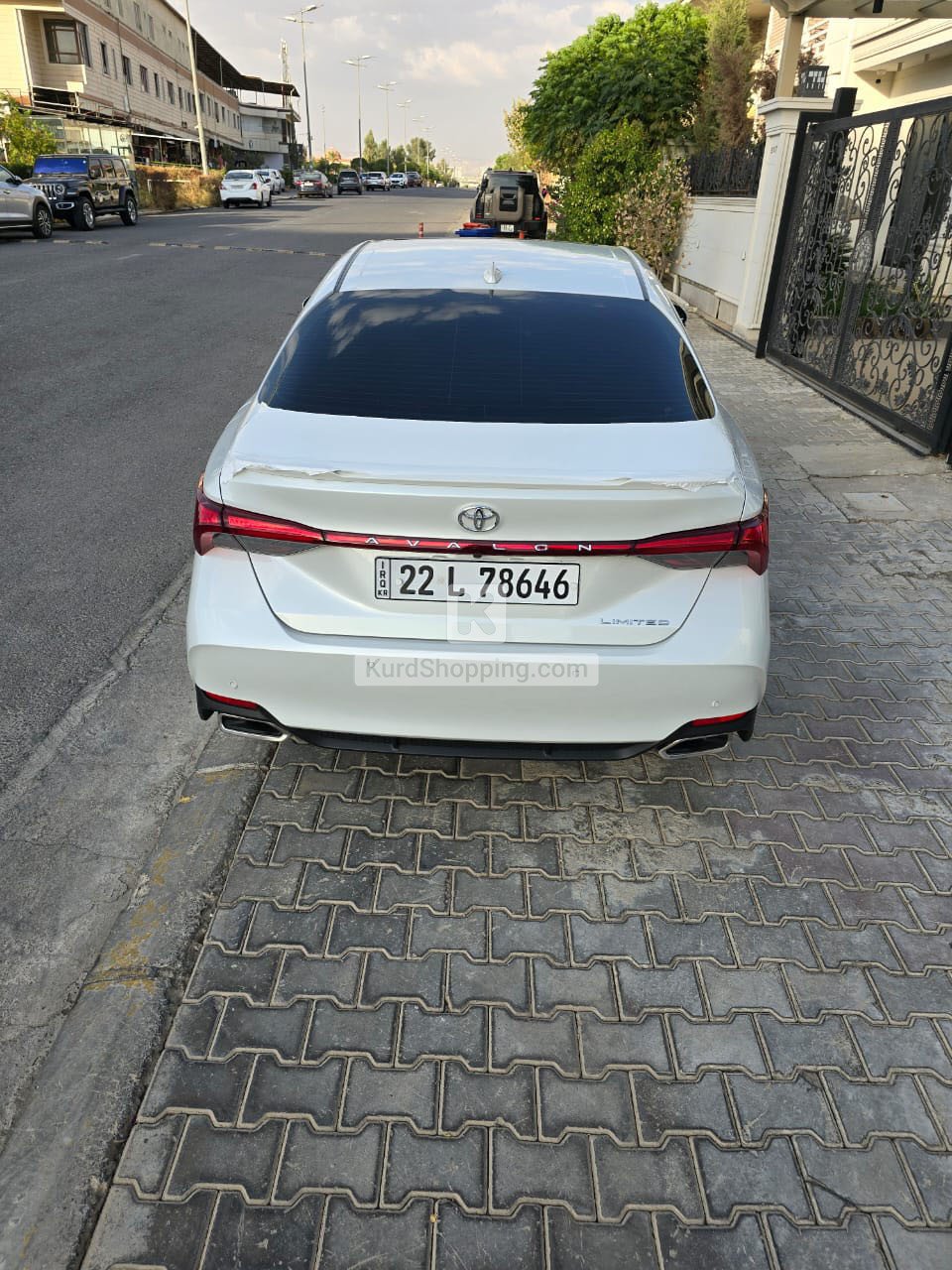 Toyota Avalon 2022