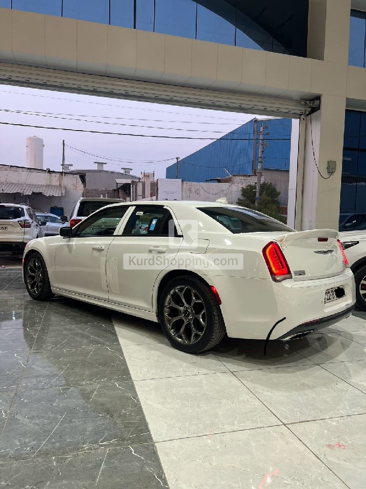 Chrysler 300S 2018