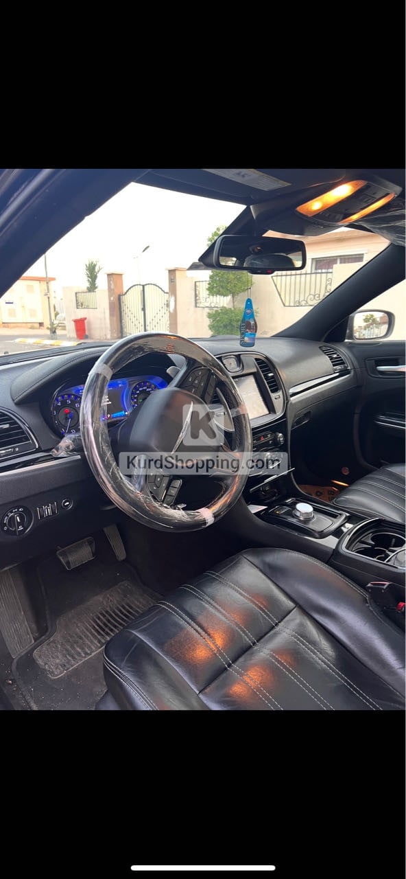 Chrysler 300S 2018