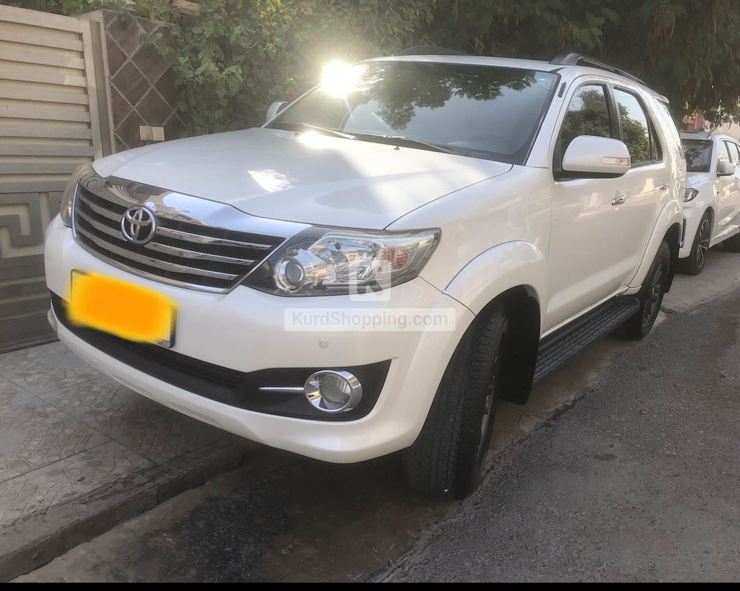 Toyota Fortuner 2015