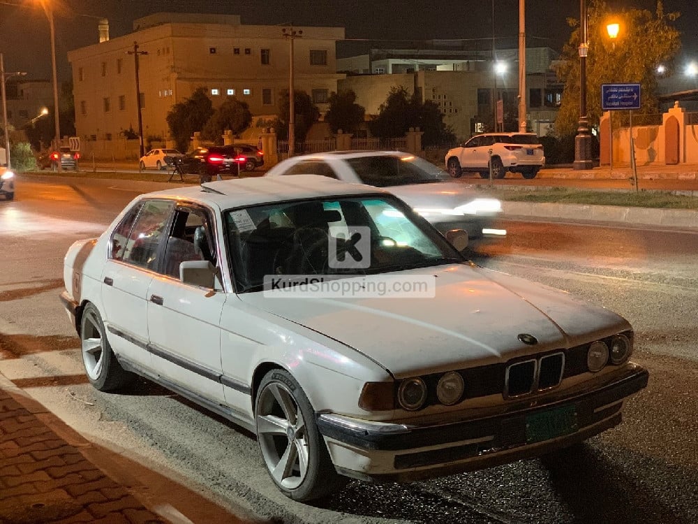BMW 7 Series 1993