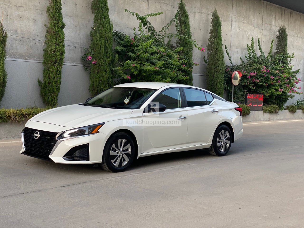 Nissan Altima 2023