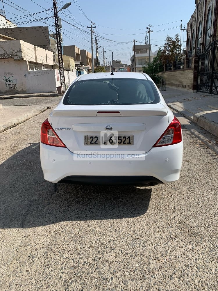 Nissan Sunny 2021