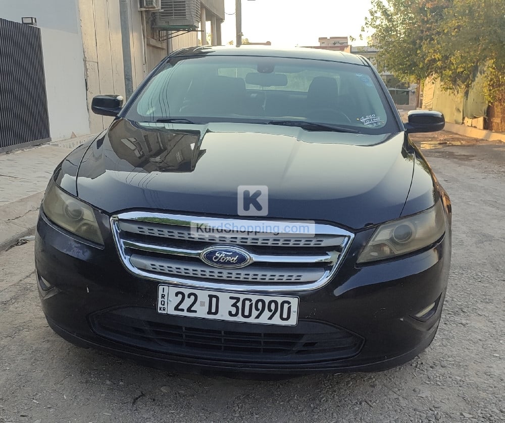 Ford Taurus 2011