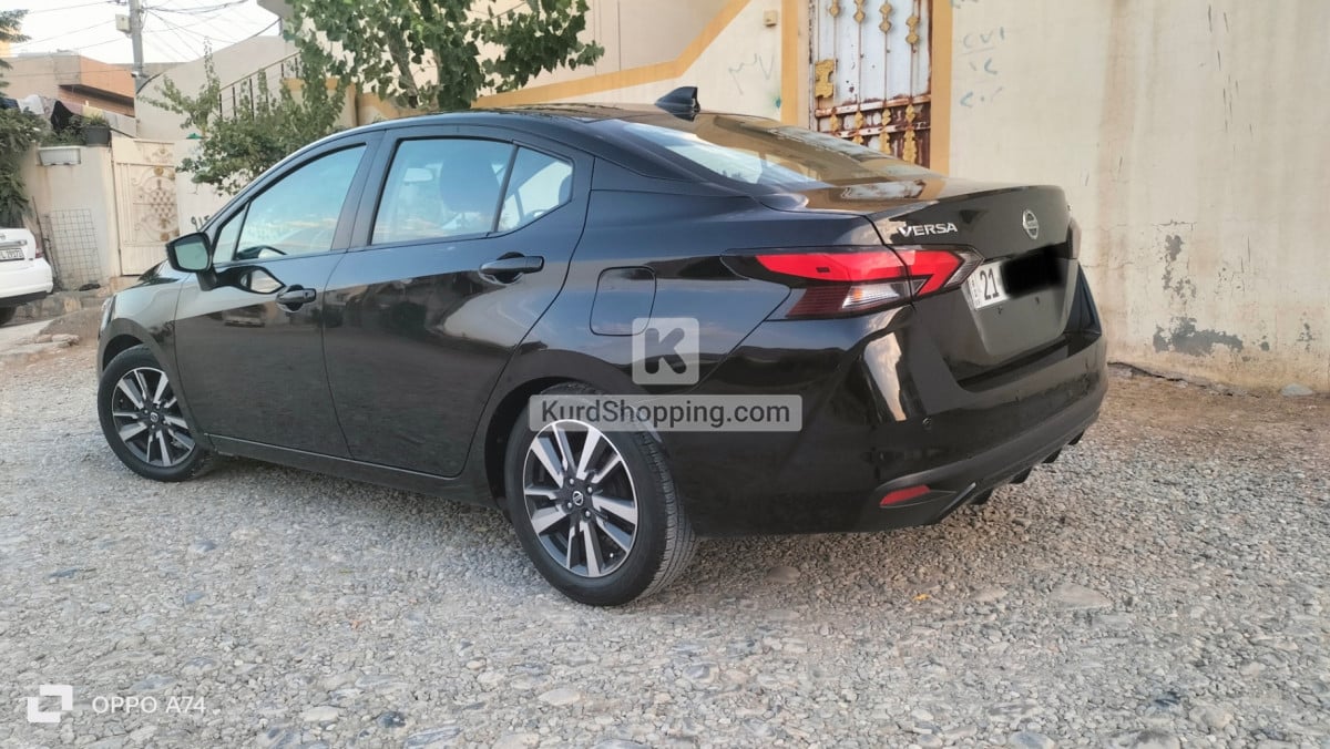 Nissan Versa 2021