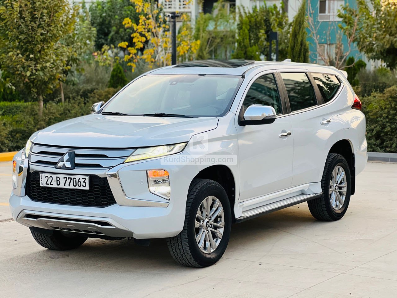 Mitsubishi Pajero 2020