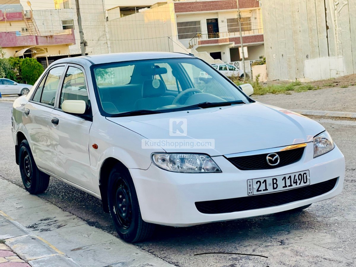Mazda 323 2004