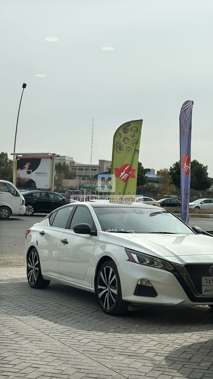 Nissan Altima 2020