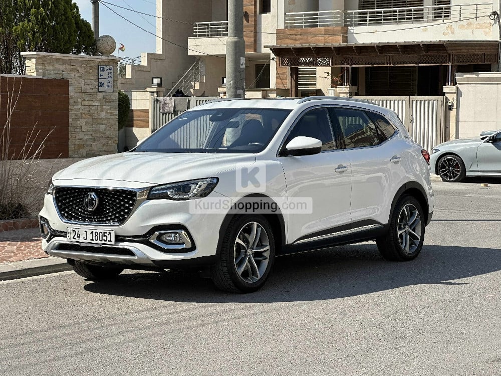 MG HS 2022