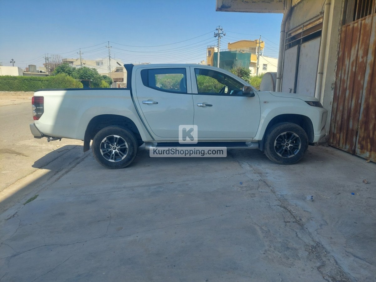 Mitsubishi L200 2022