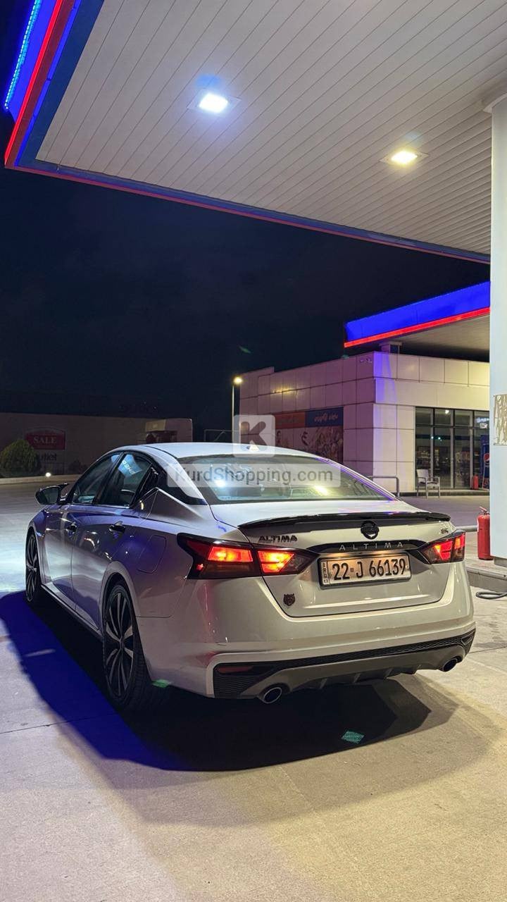 Nissan Altima 2019