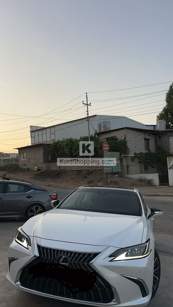 Lexus ES350 2023