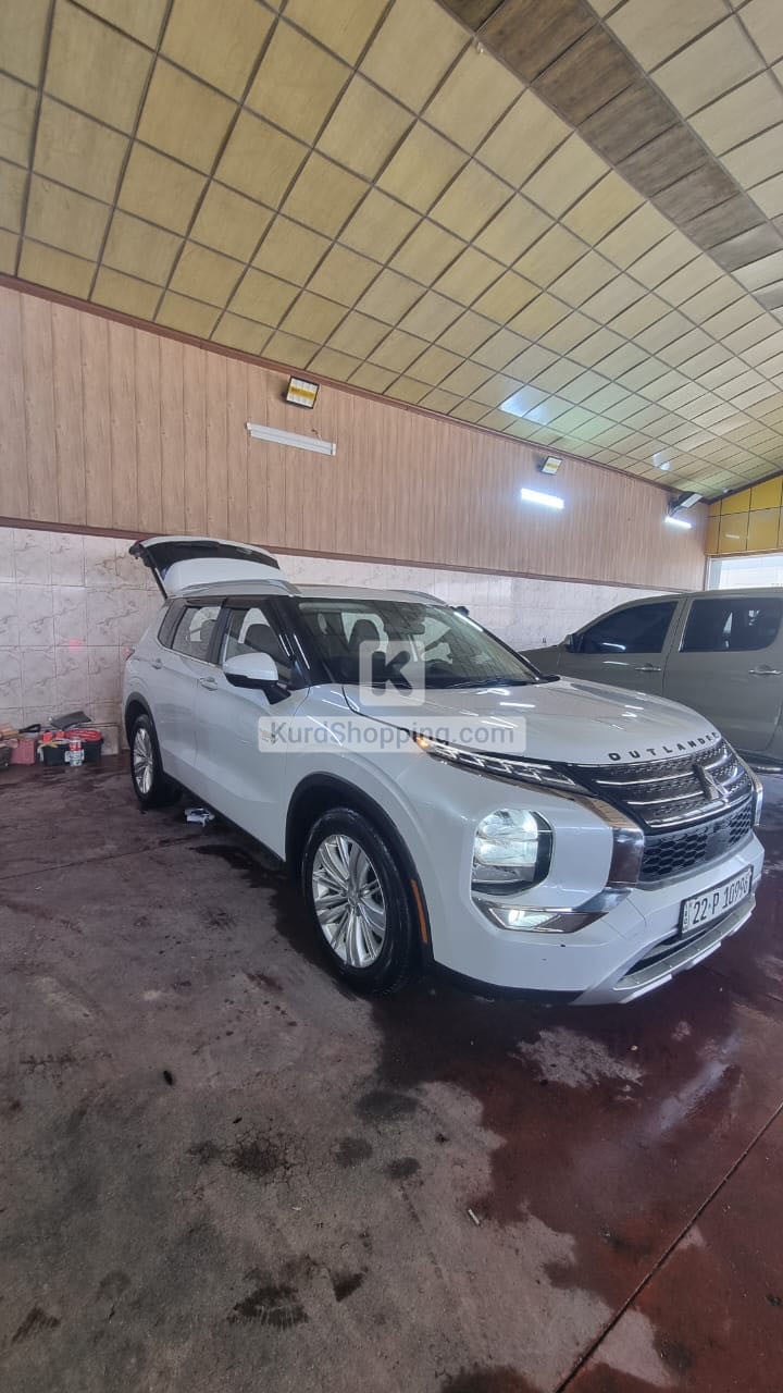 Mitsubishi Outlander 2024