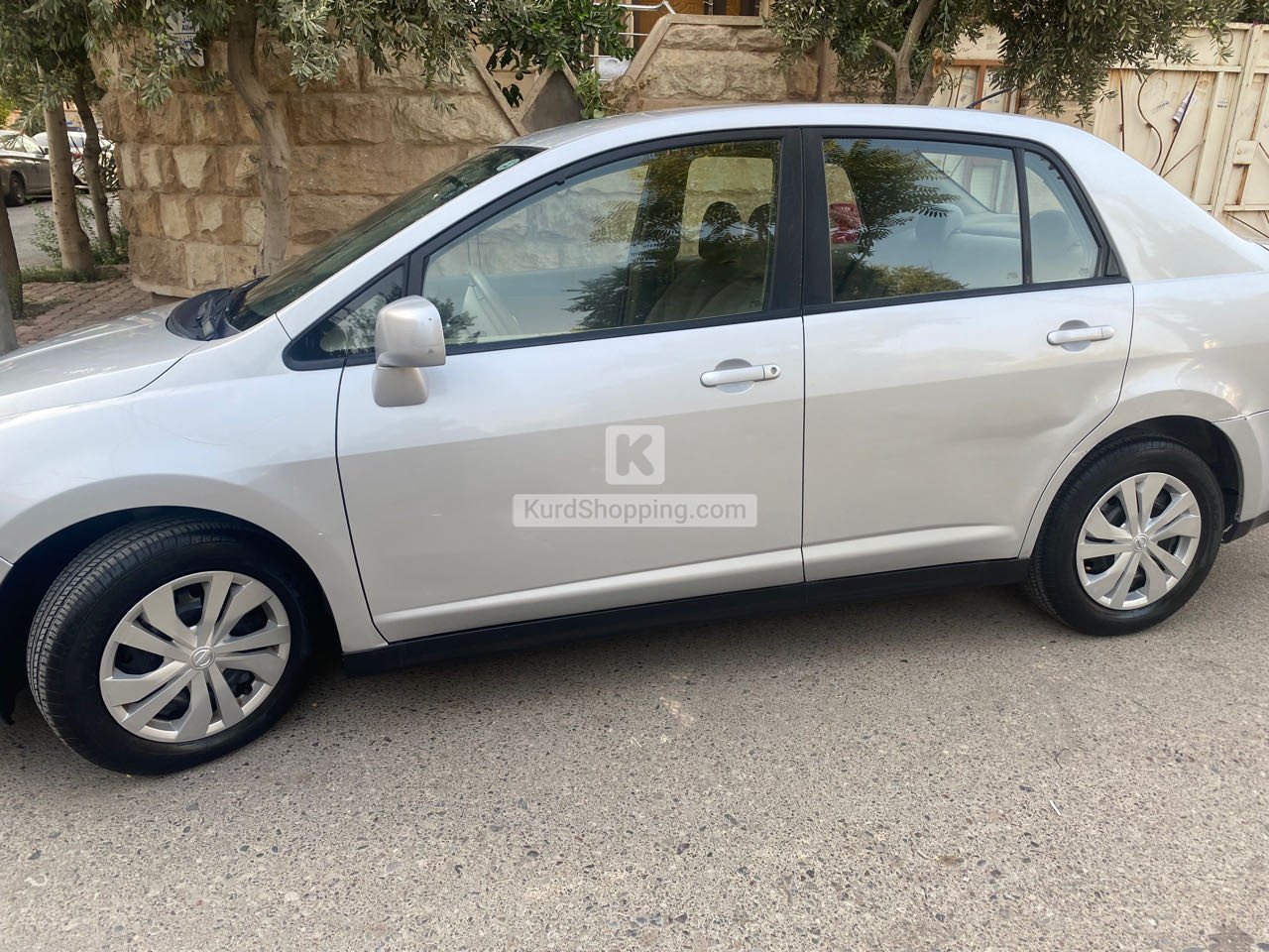 Nissan Tiida 2011