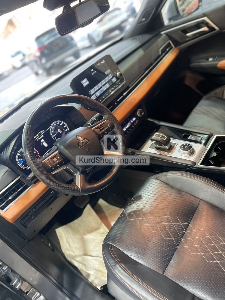Mitsubishi Outlander 2023