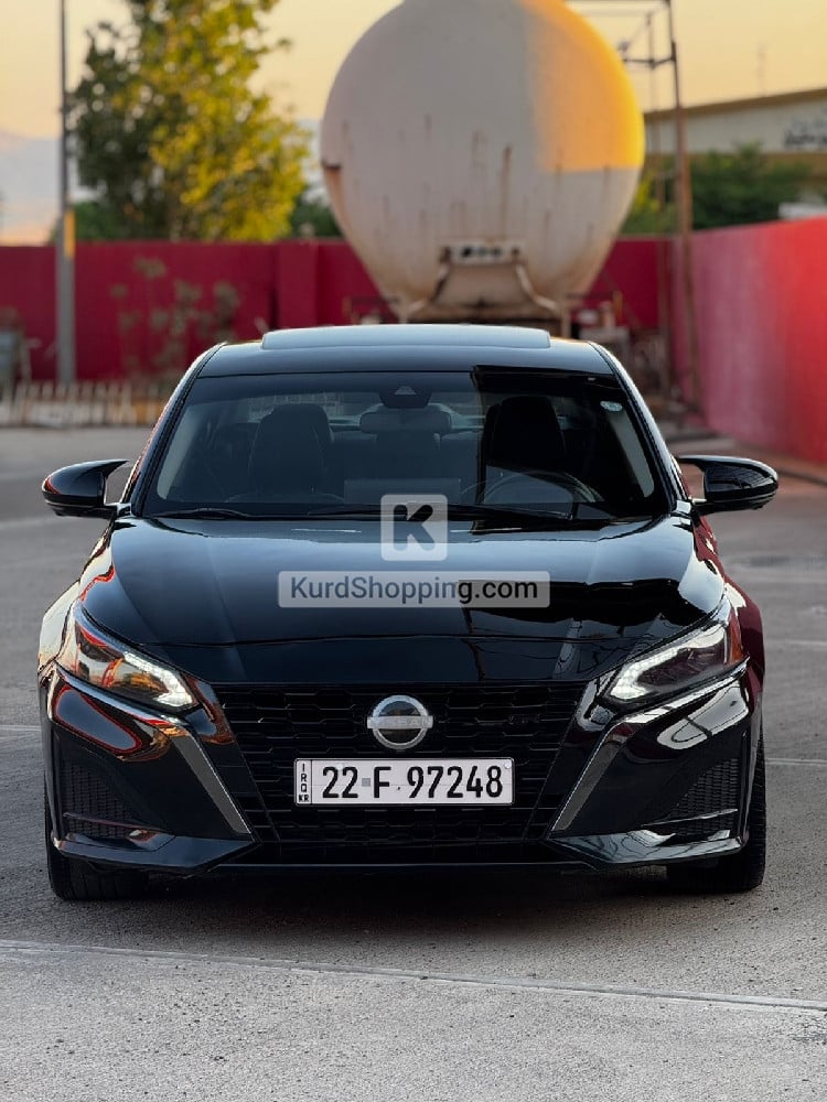 Nissan Altima 2023