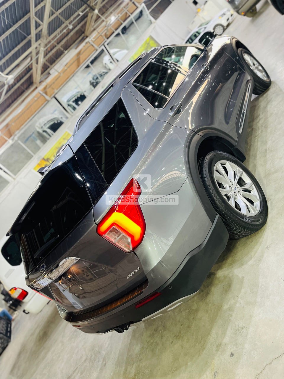 Ford Explorer 2024