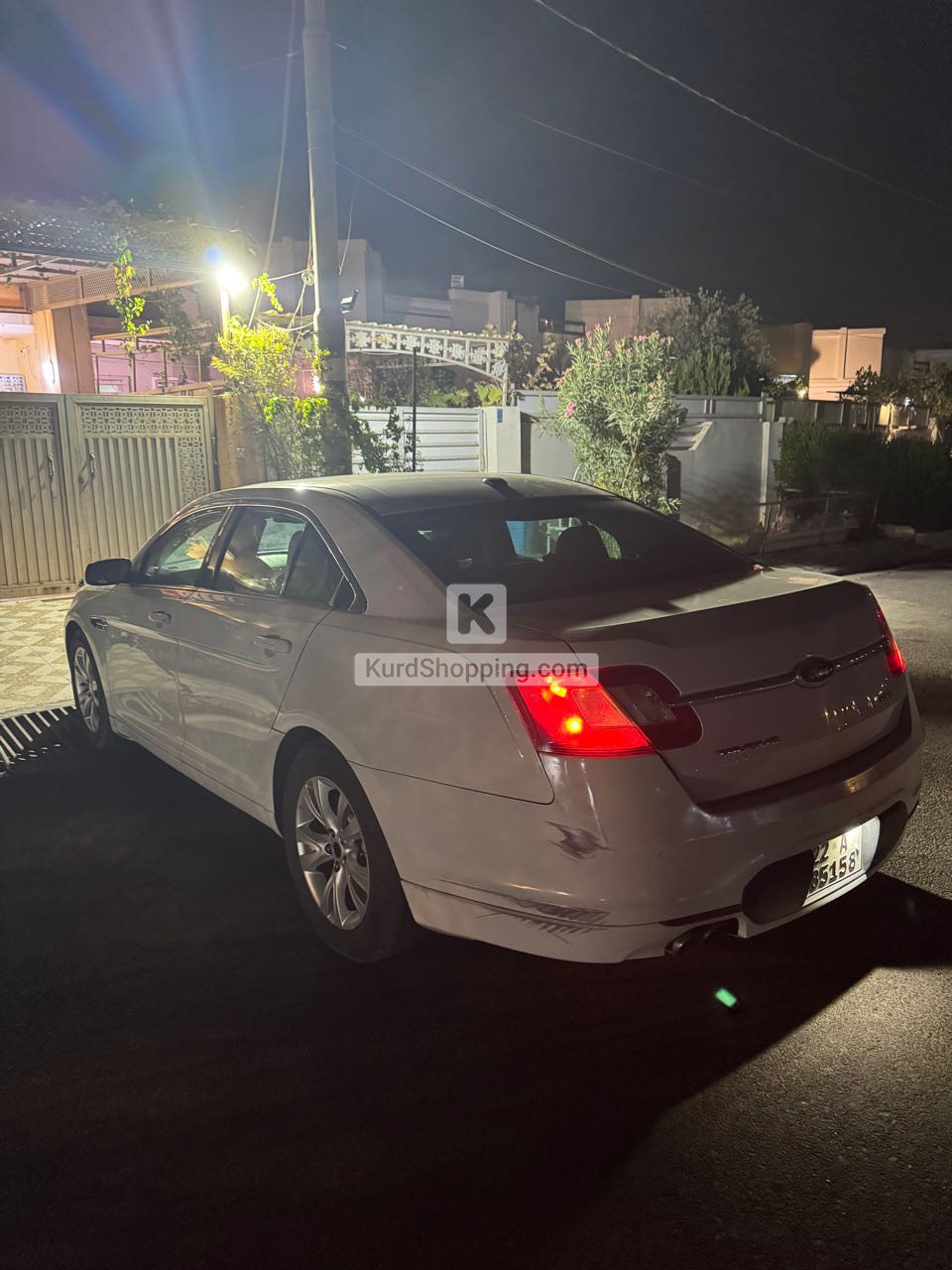 Ford Taurus 2011