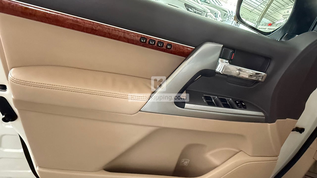 Toyota Landcruiser 2013