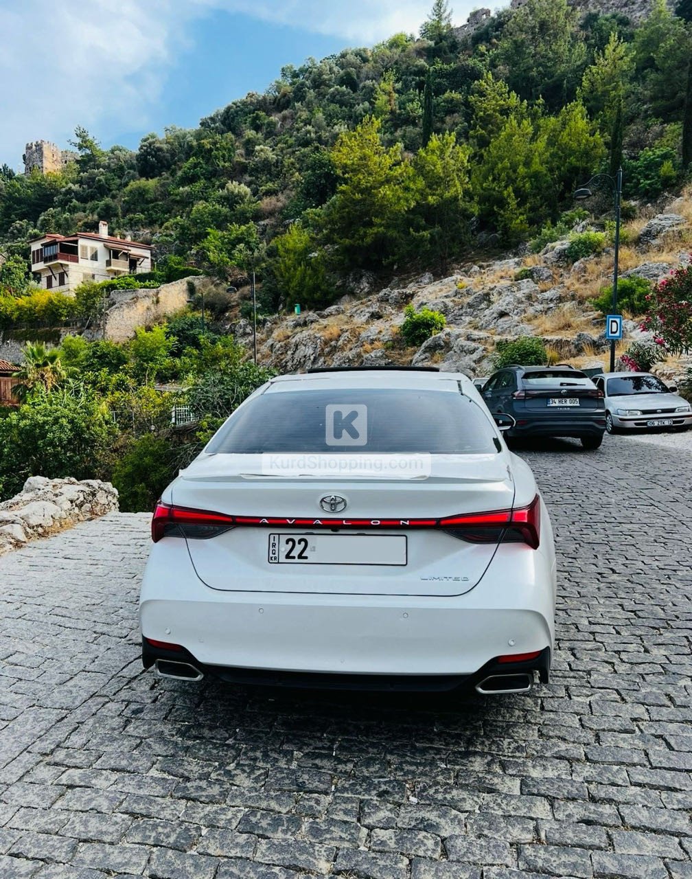 Toyota Avalon 2019