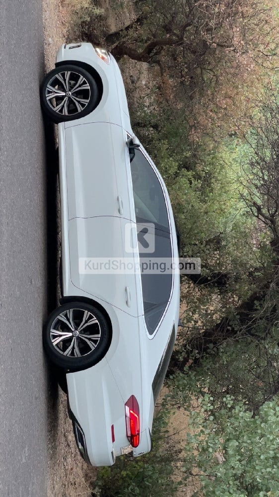 Volkswagen Passat 2022