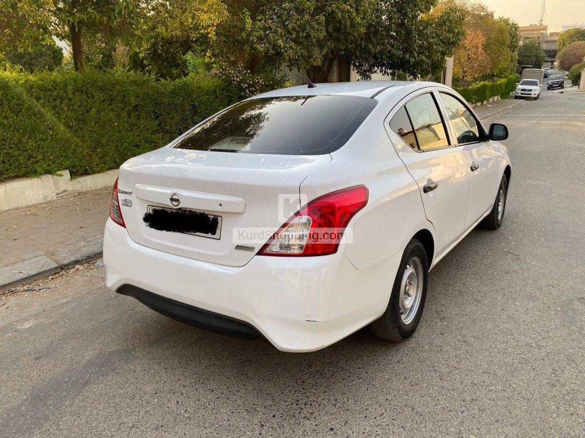 Nissan Sunny 2016