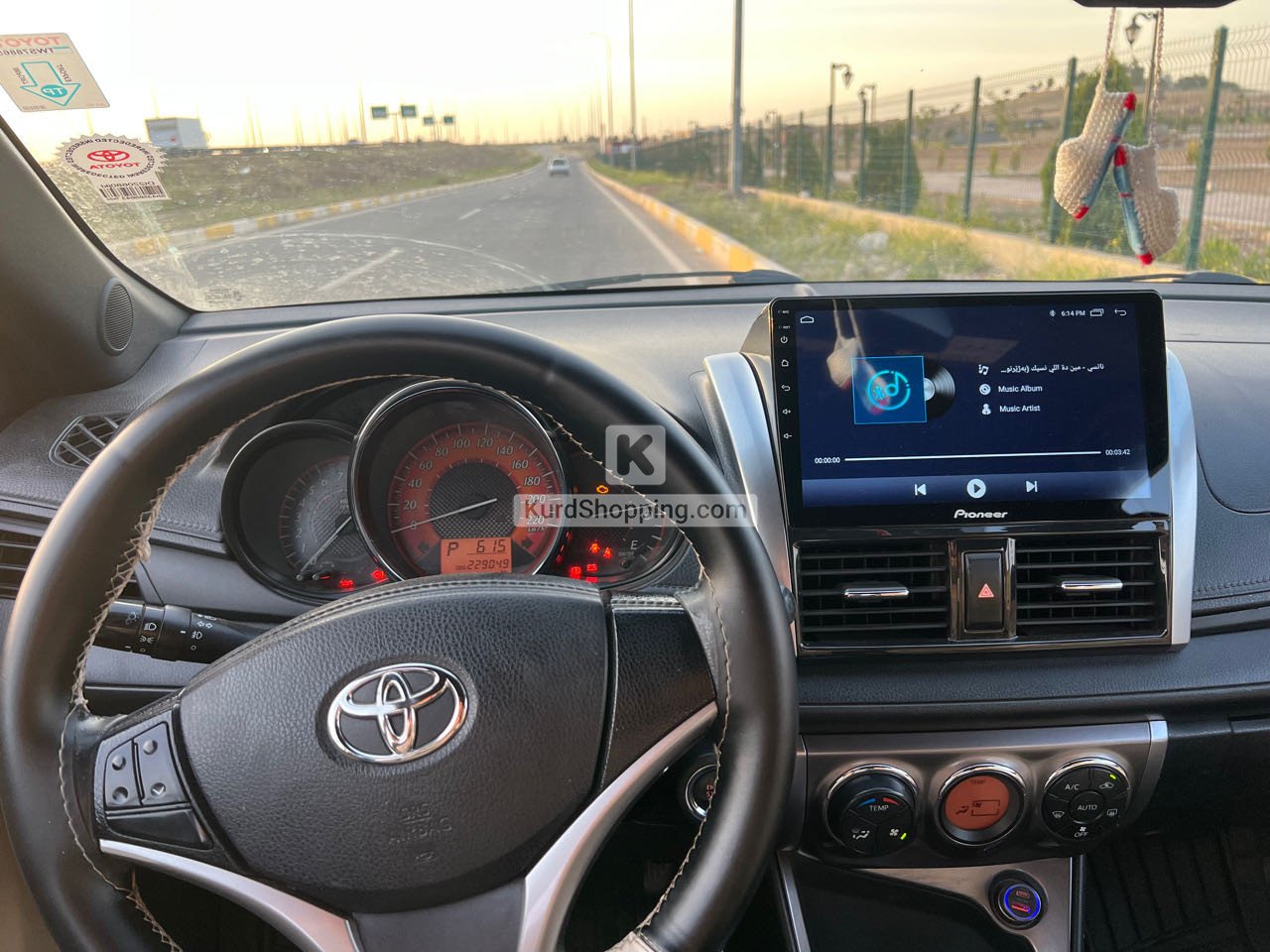 Toyota Yaris 2016