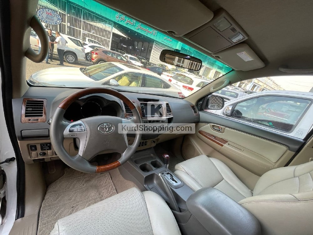 Toyota Fortuner 2013