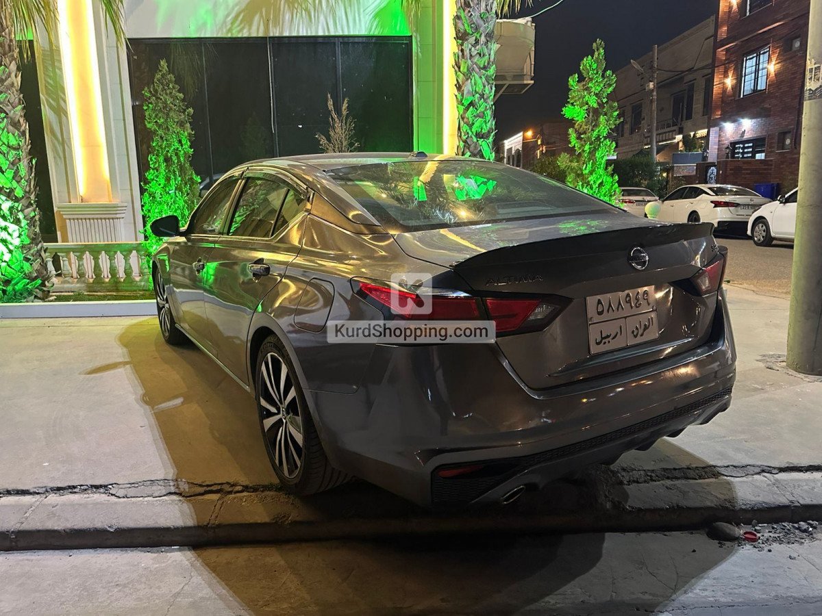 Nissan Altima 2019