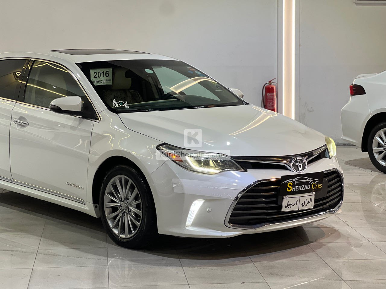 Toyota Avalon 2016