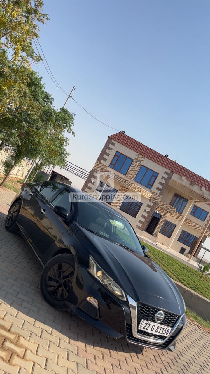 Nissan Altima 2021