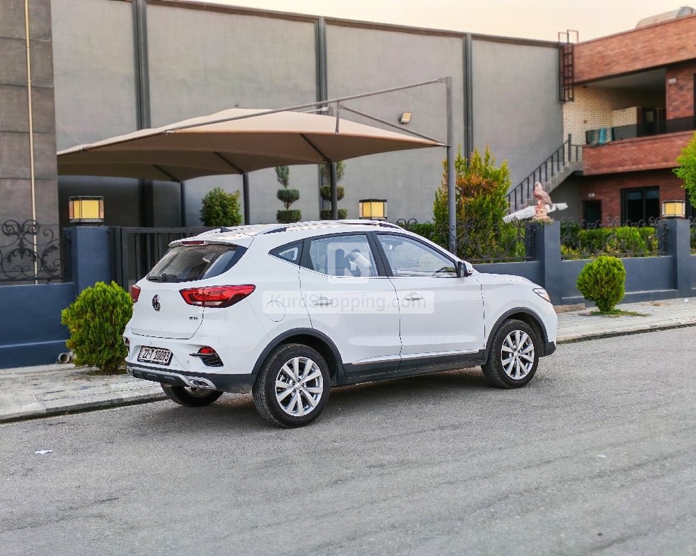 MG ZS 2025