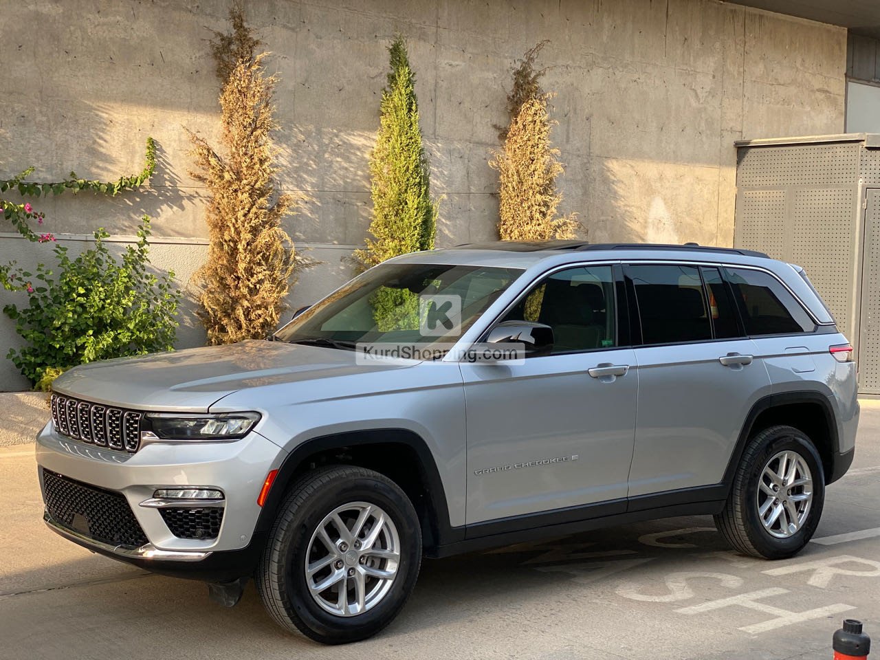Jeep Laredo 2024