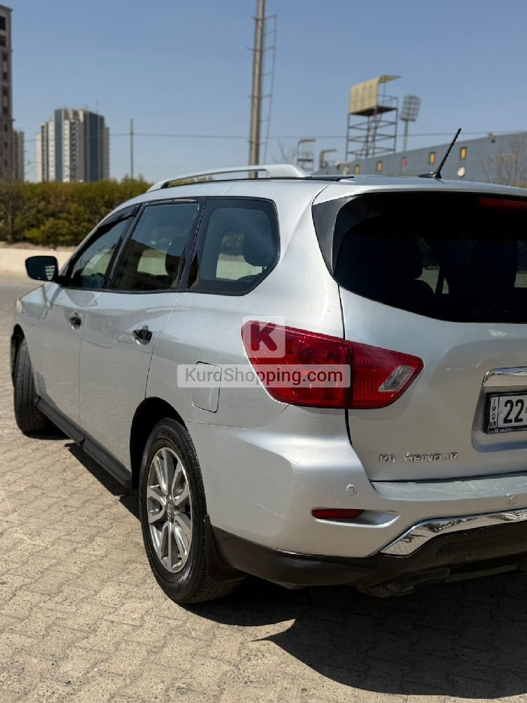 Nissan Pathfinder 2017