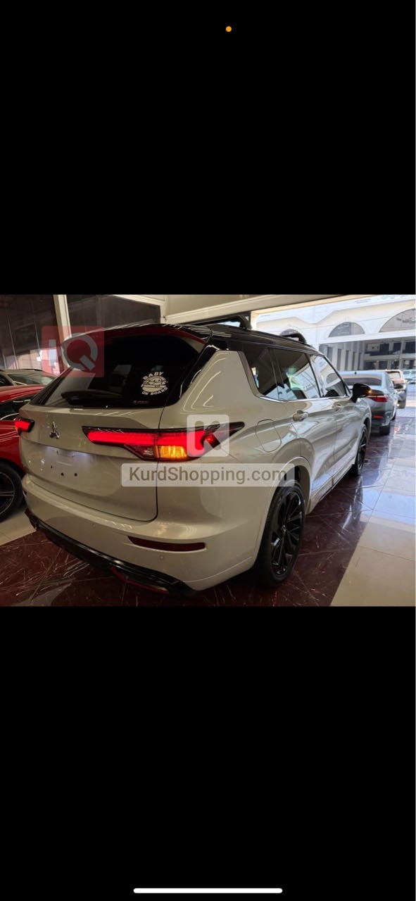 Mitsubishi Outlander 2023
