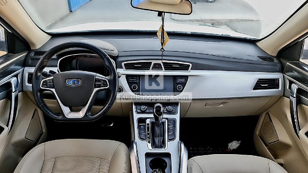 Geely Emgrand X7 2021