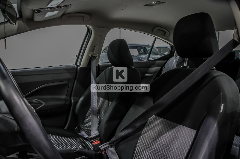Nissan Versa 2023