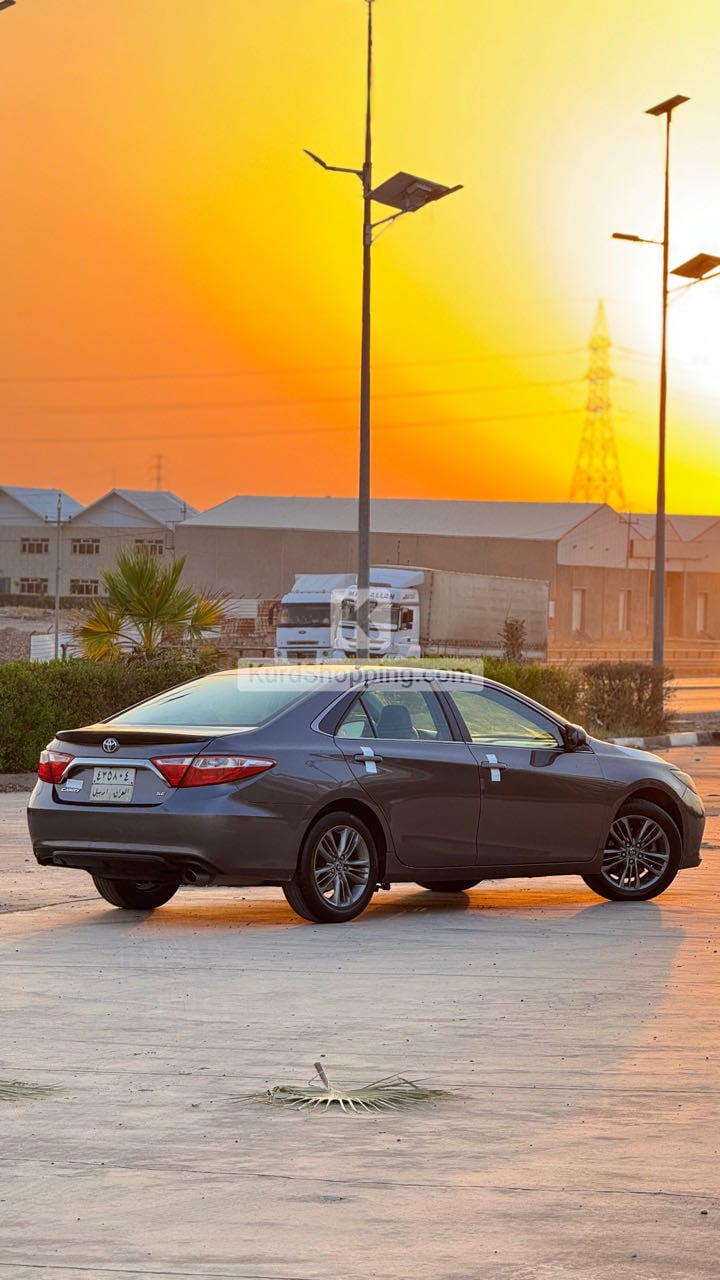 Toyota Camry 2016